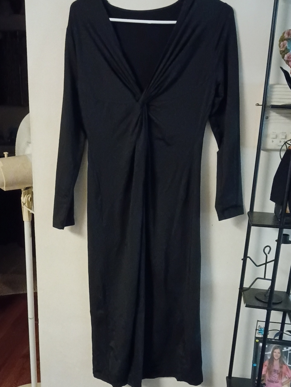 Women's Black Twist-Front Long Sleeve Top That Opens At Waist Size L Brand New